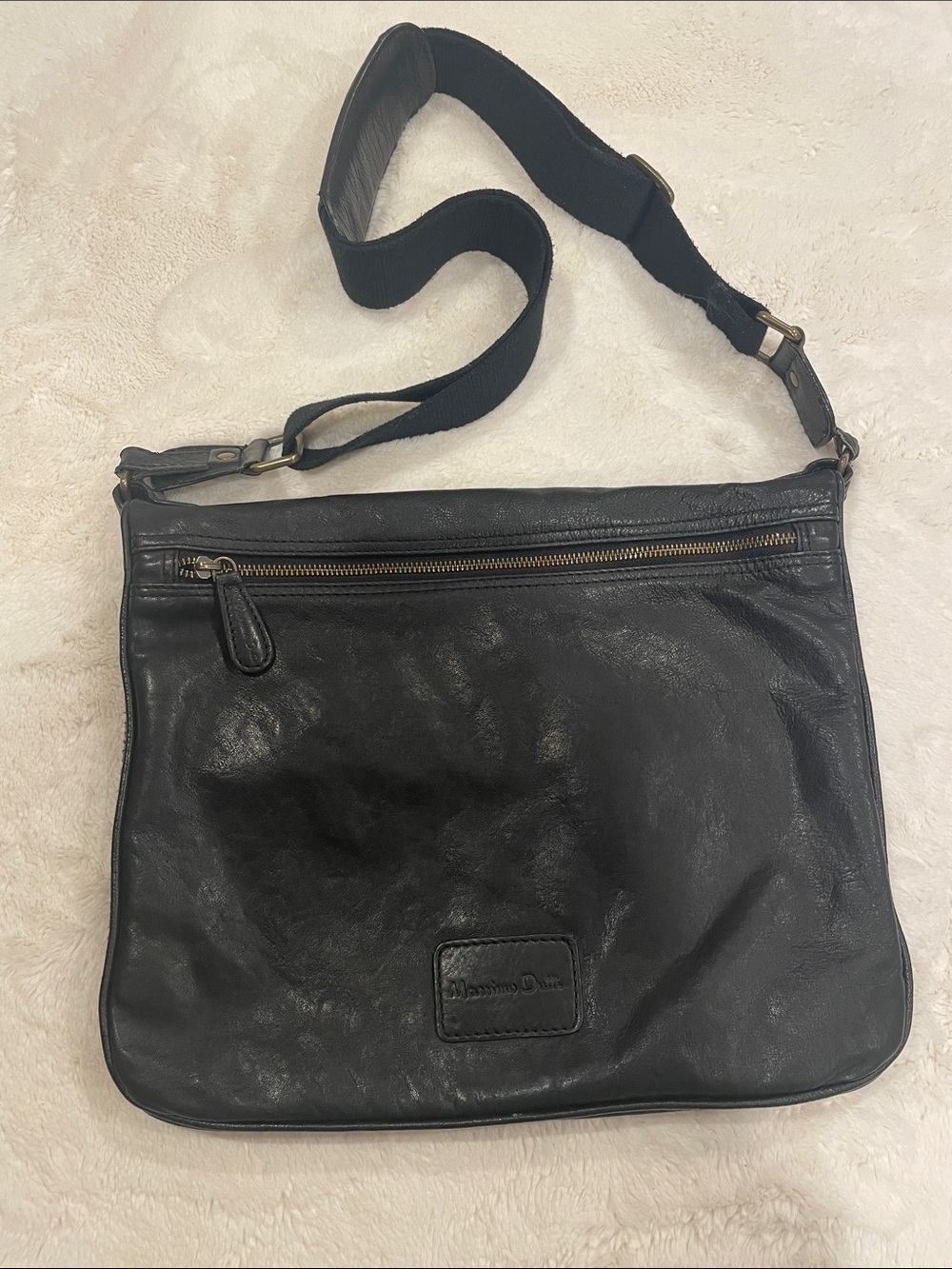 Massimo Dutti Black Leather Messenger Bag